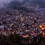 Hyväksyminen - Opas Elämän Epävarmuuksien Hallintaan: Rauhan Löytäminen Kun Suunnitelmat Muuttuvat