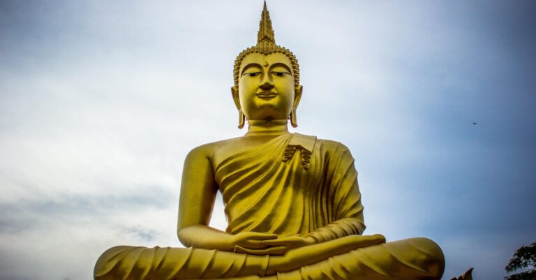 Mindfulness - Pieni Buddha: Avaimet Onnellisempaan Elämään Jokaiselle Päivälle