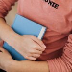 Itsearvostelu - Vapaudu itsekritiikistä – Avaimet itsemyötätunnon ja henkisen kasvun maailmaan